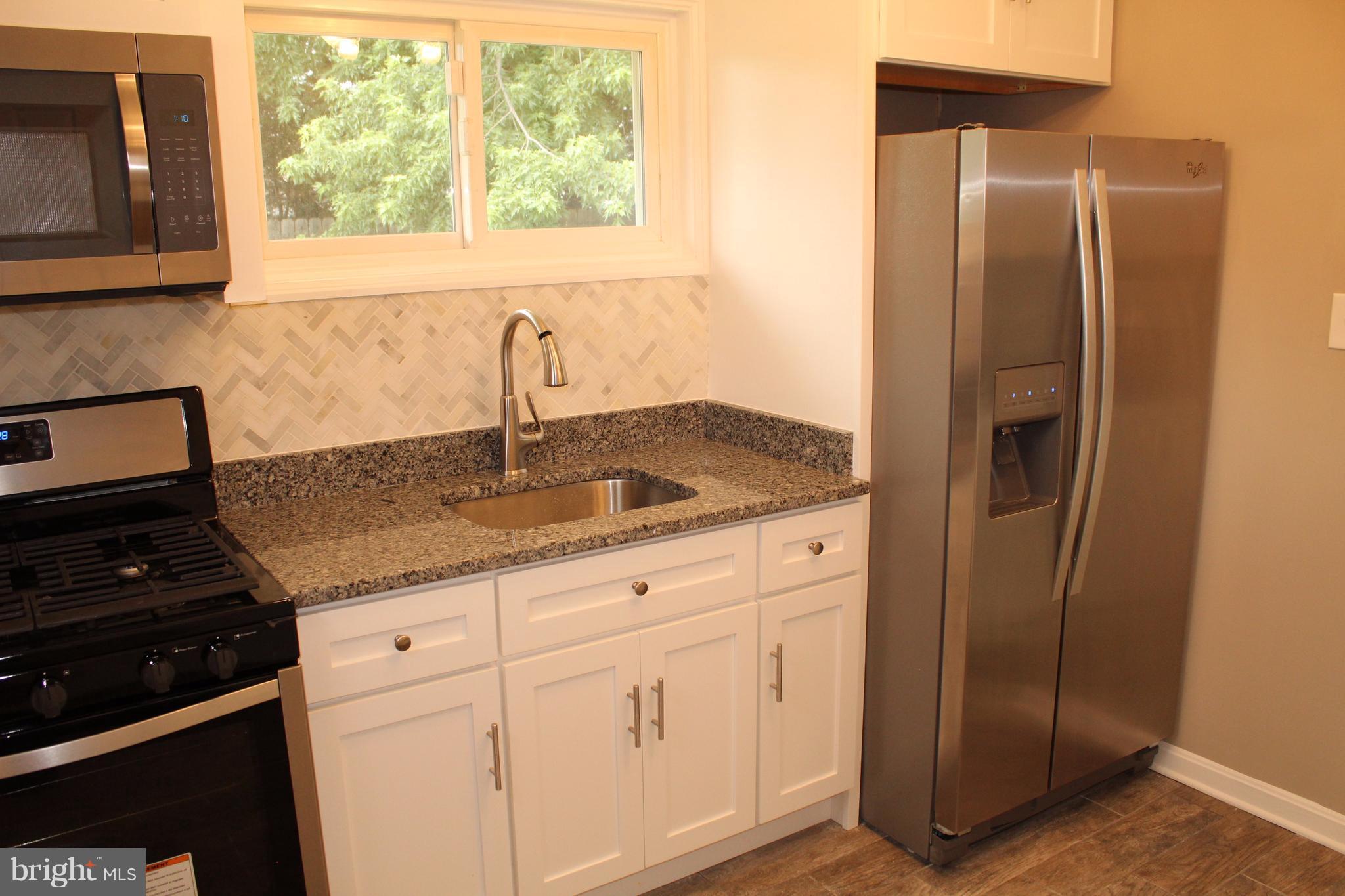 8712 Roper Road Baltimore, MD 21234 - Photo 3 of 21 Kitchen