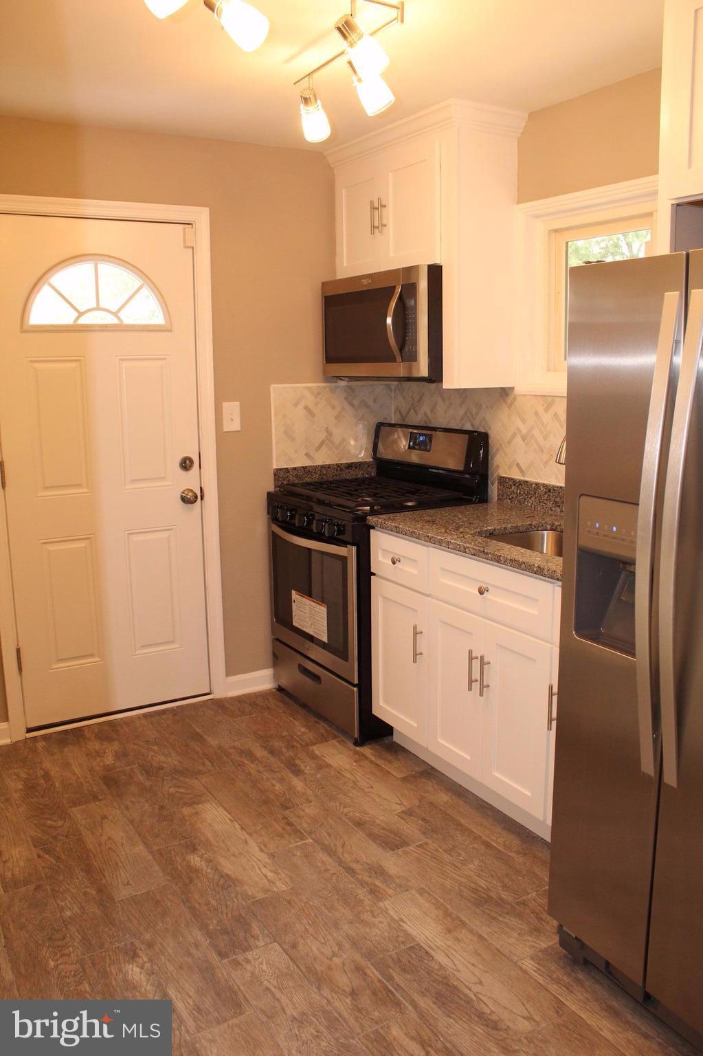 8712 Roper Road Baltimore, MD 21234 - Photo 4 of 21 Kitchen
