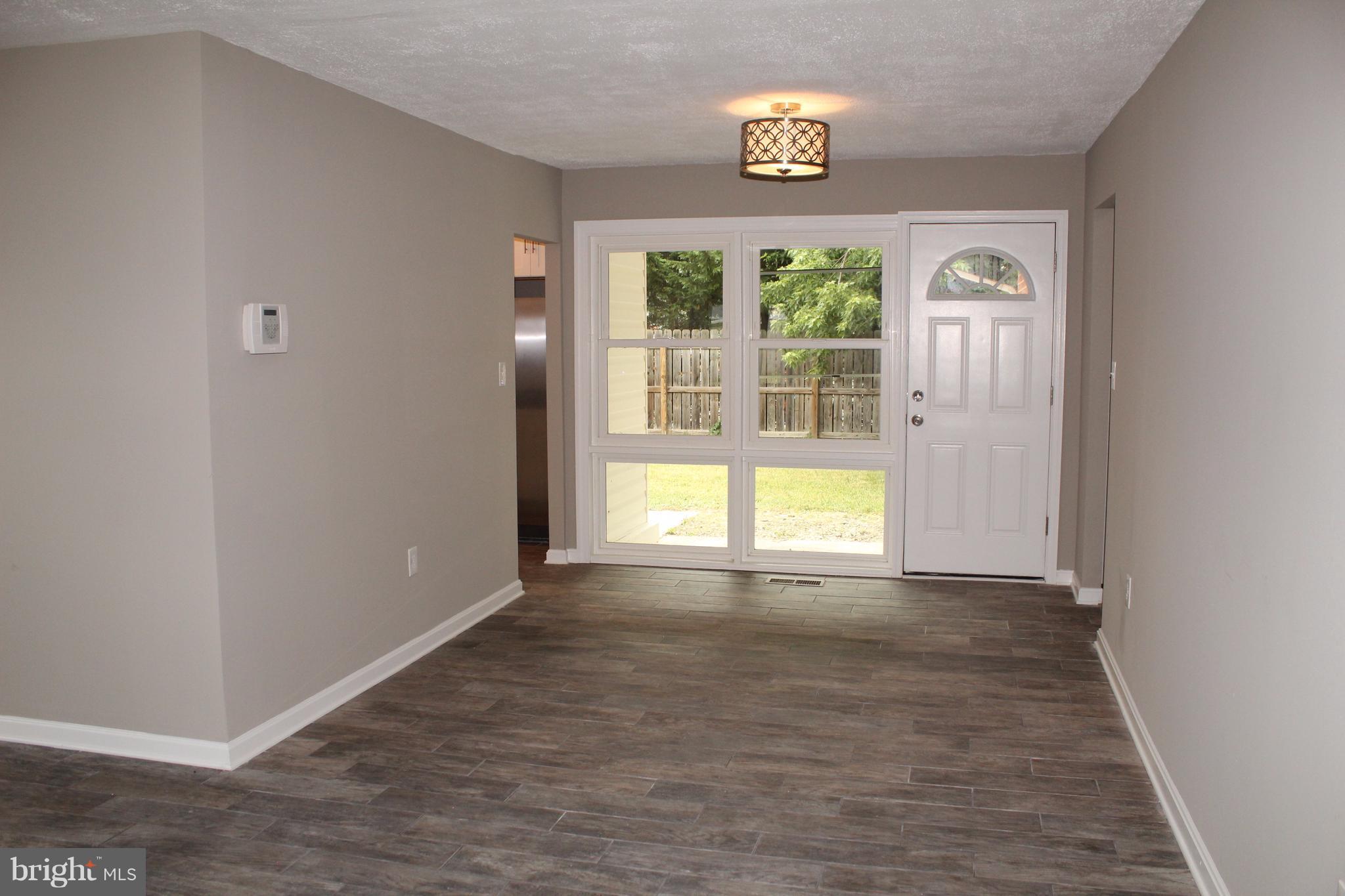 8712 Roper Road Baltimore, MD 21234 - Photo 10 of 21 Dining Room