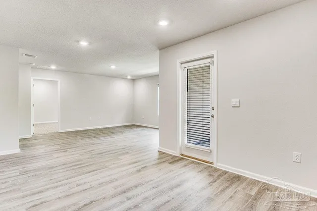 $2,100 | 1936 High Rdg Court, Pensacola, FL 32534