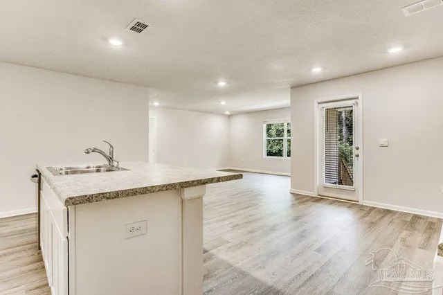 $2,100 | 1936 High Rdg Court, Pensacola, FL 32534