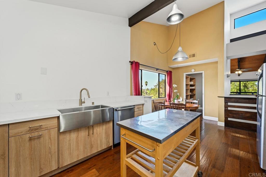 335 Morro Hills Road Fallbrook, CA 92028 - Photo 8 of 35 Kitchen