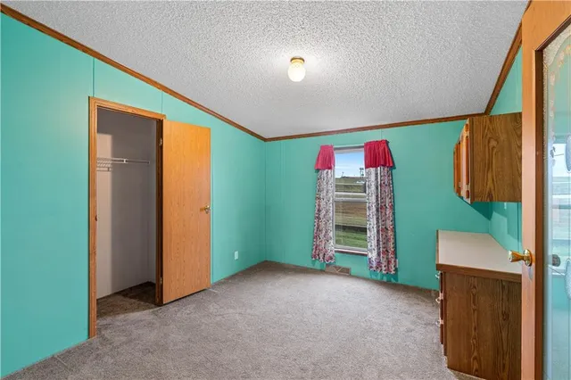 $159,500 | 29148 South 1813th Road, Sheldon, MO 64784