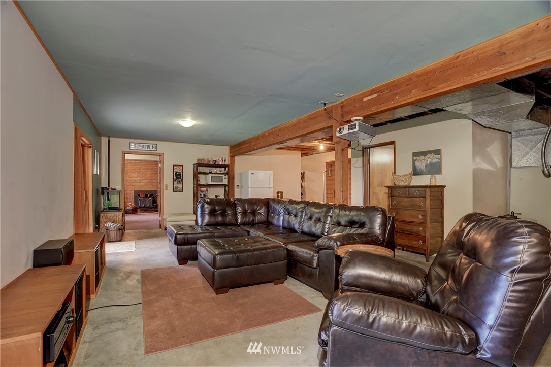 13599 Olympic View Road Northwest Silverdale, WA 98383 - Photo 13 of 23 Gallery Image 13