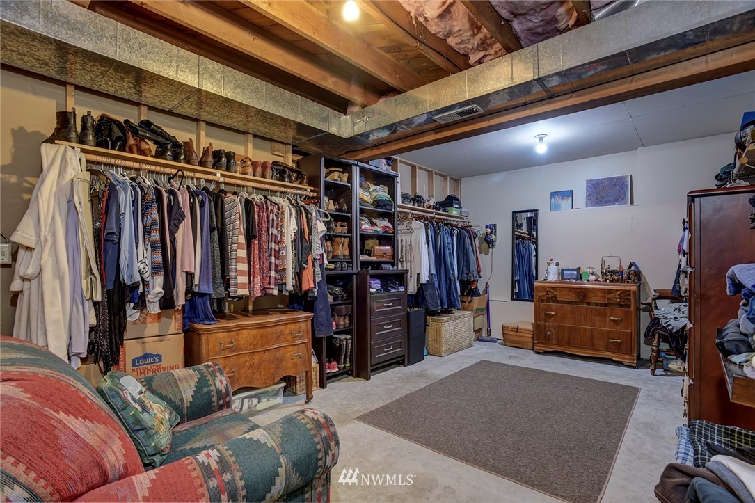 13599 Olympic View Road Northwest Silverdale, WA 98383 - Photo 16 of 23 Gallery Image 16