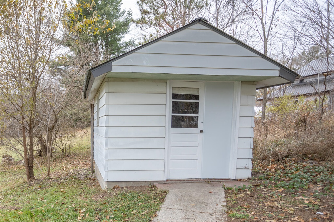 272 Scott Street Morley, MI 49336 - Photo 33 of 45