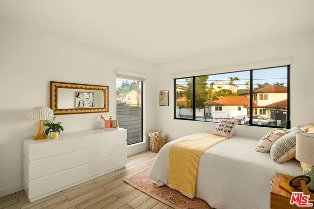 $1,999,000 | 4517 Stanton Drive, Los Angeles, CA 90065