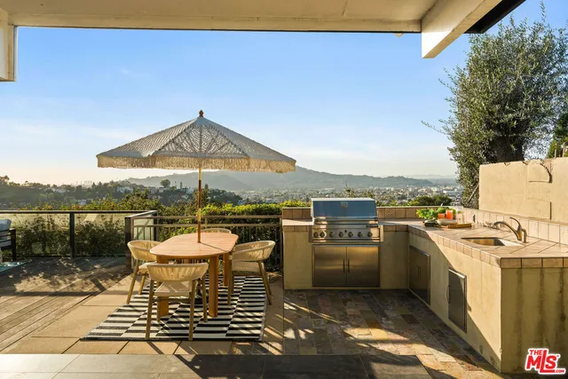 $1,999,000 | 4517 Stanton Drive, Los Angeles, CA 90065