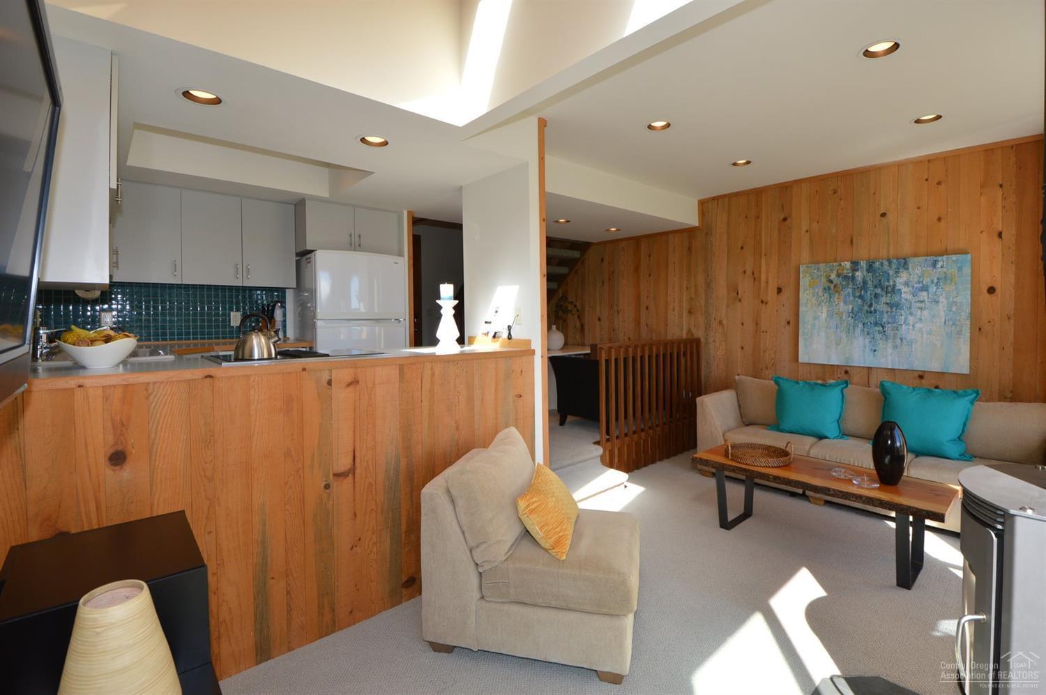 12960 Hawks Beard Black Butte Ranch, OR 97759 - Photo 10 of 25 Additional Photo