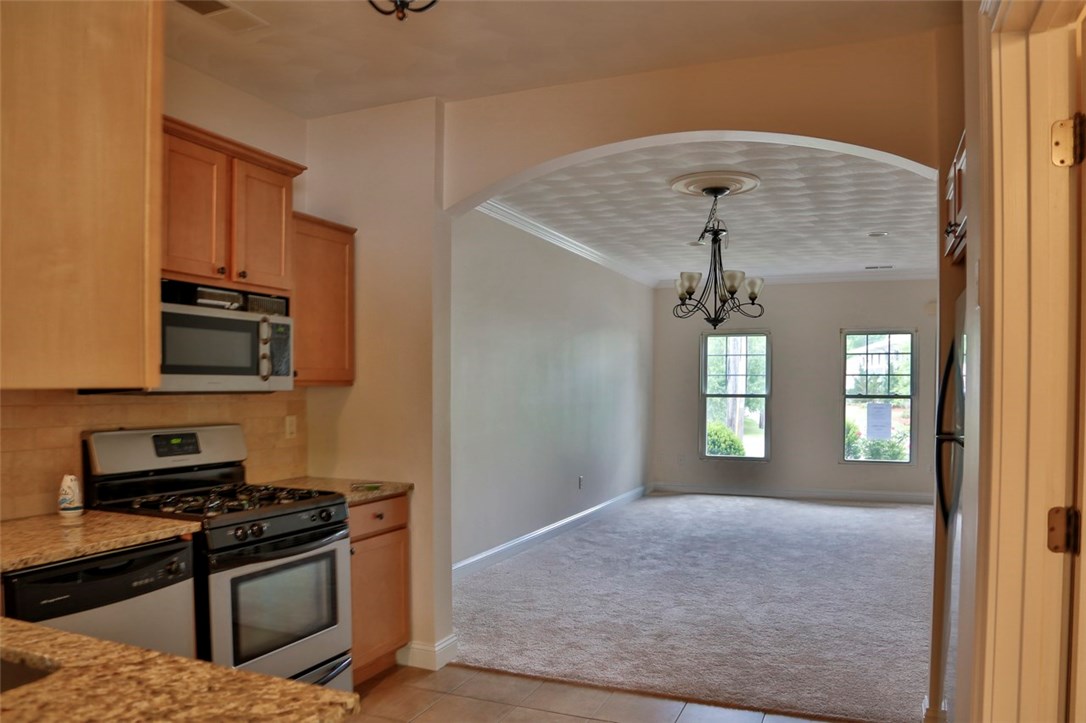 1034 West Shore Road Warwick, RI 02889 - Photo 14 of 20