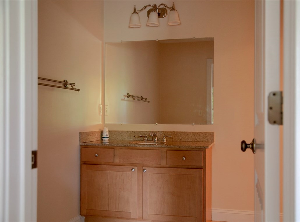 1034 West Shore Road Warwick, RI 02889 - Photo 19 of 20