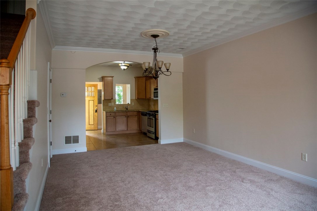 1034 West Shore Road Warwick, RI 02889 - Photo 7 of 20