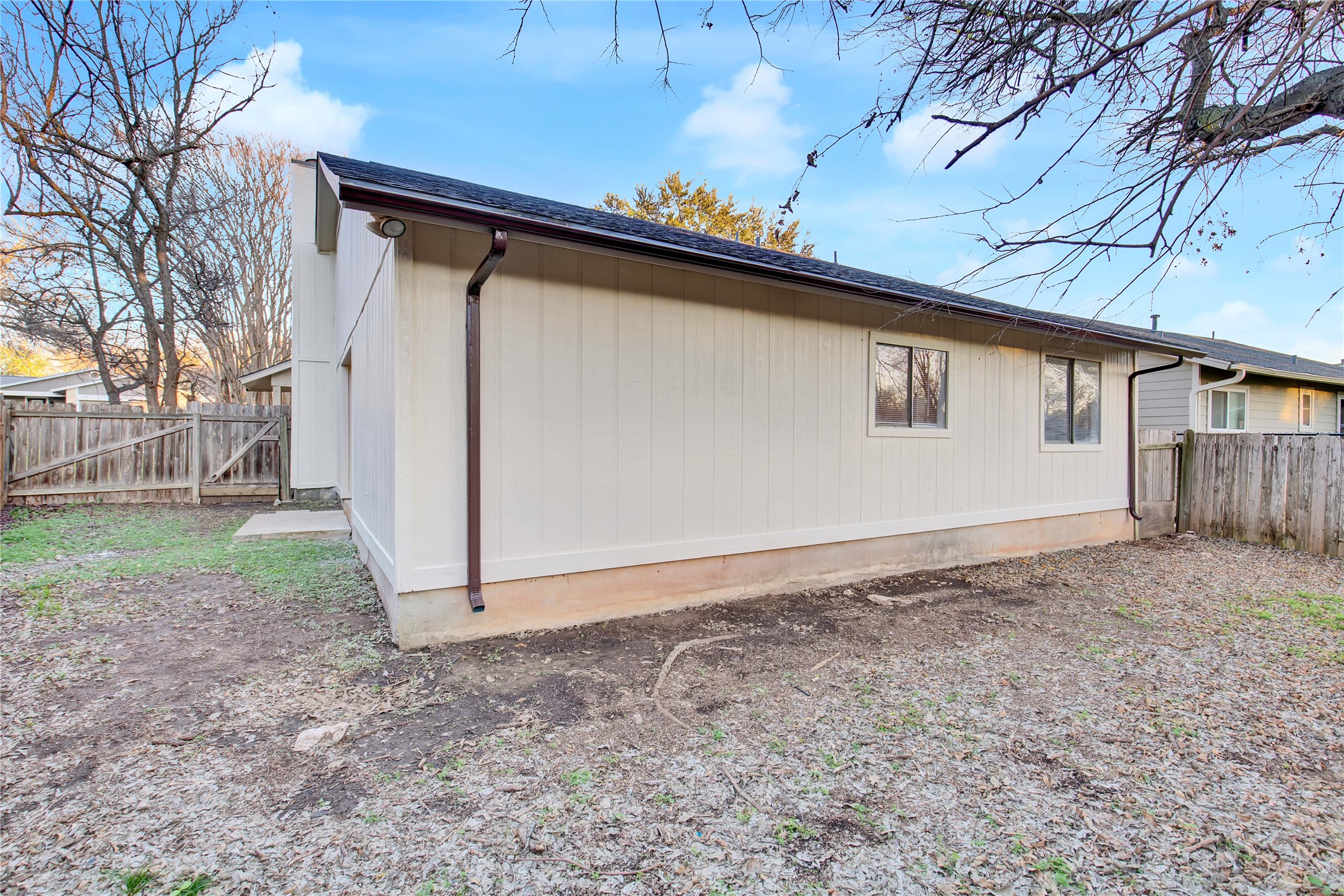 2807 Firecrest Drive Austin, TX 78748 - Photo 2 of 30 a backyard of a house with lots of green space