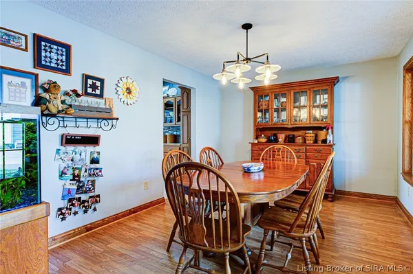 $925,000 | 1120 East County Line Road, Underwood, IN 47177