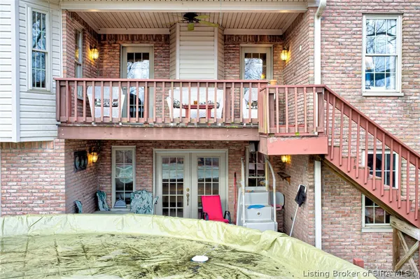$925,000 | 1120 East County Line Road, Underwood, IN 47177