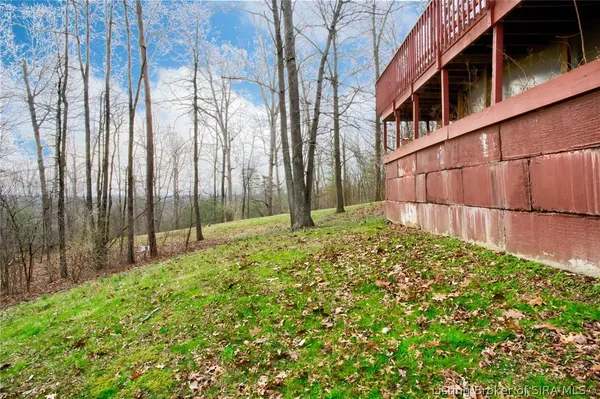 $925,000 | 1120 East County Line Road, Underwood, IN 47177