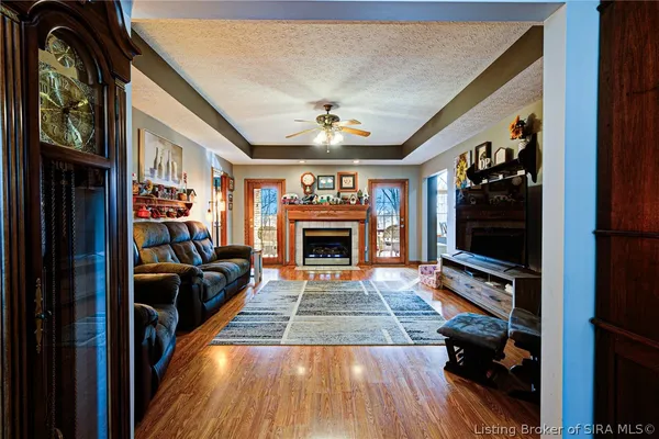 $925,000 | 1120 East County Line Road, Underwood, IN 47177