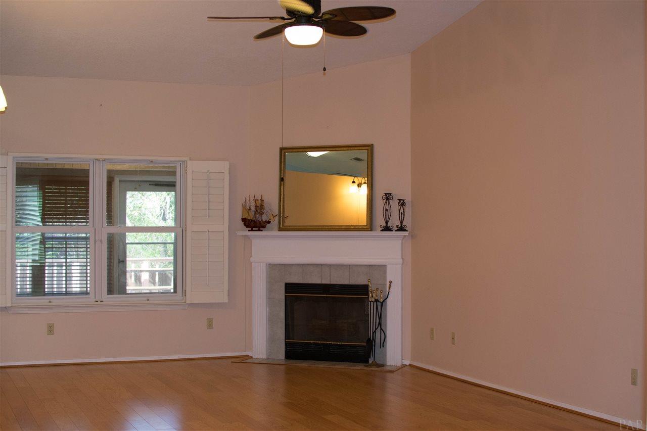 612 Ashford Road Cantonment, FL 32533 - Photo 13 of 49 Gallery Image 13