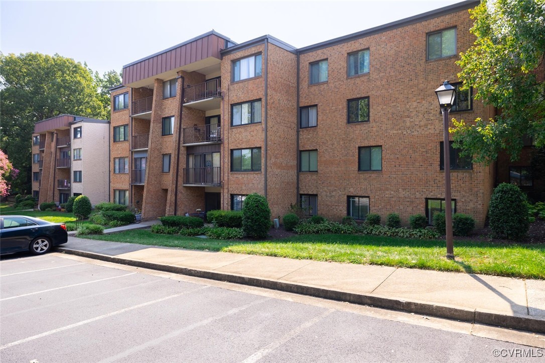 1500 Largo Road, Unit T2 Henrico, VA 23238 - Photo 1 of 48 Gallery Image 1