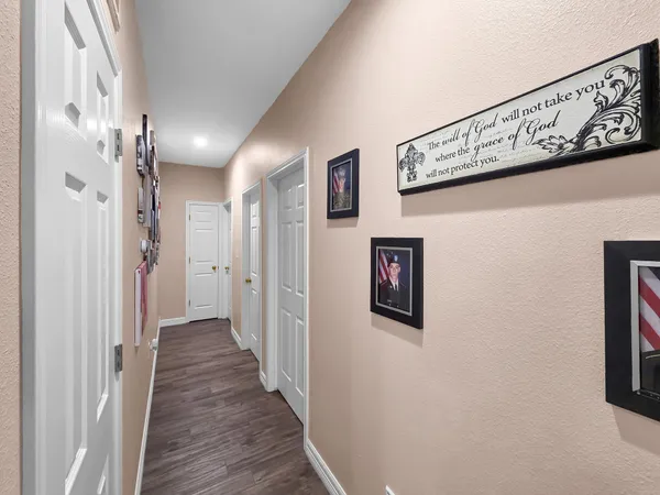 $575,000 | 520 Meadow Lane, Winnie, TX 77665