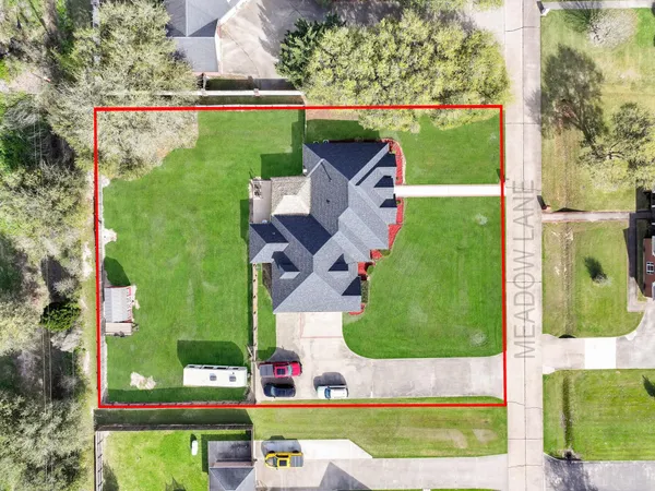 $575,000 | 520 Meadow Lane, Winnie, TX 77665