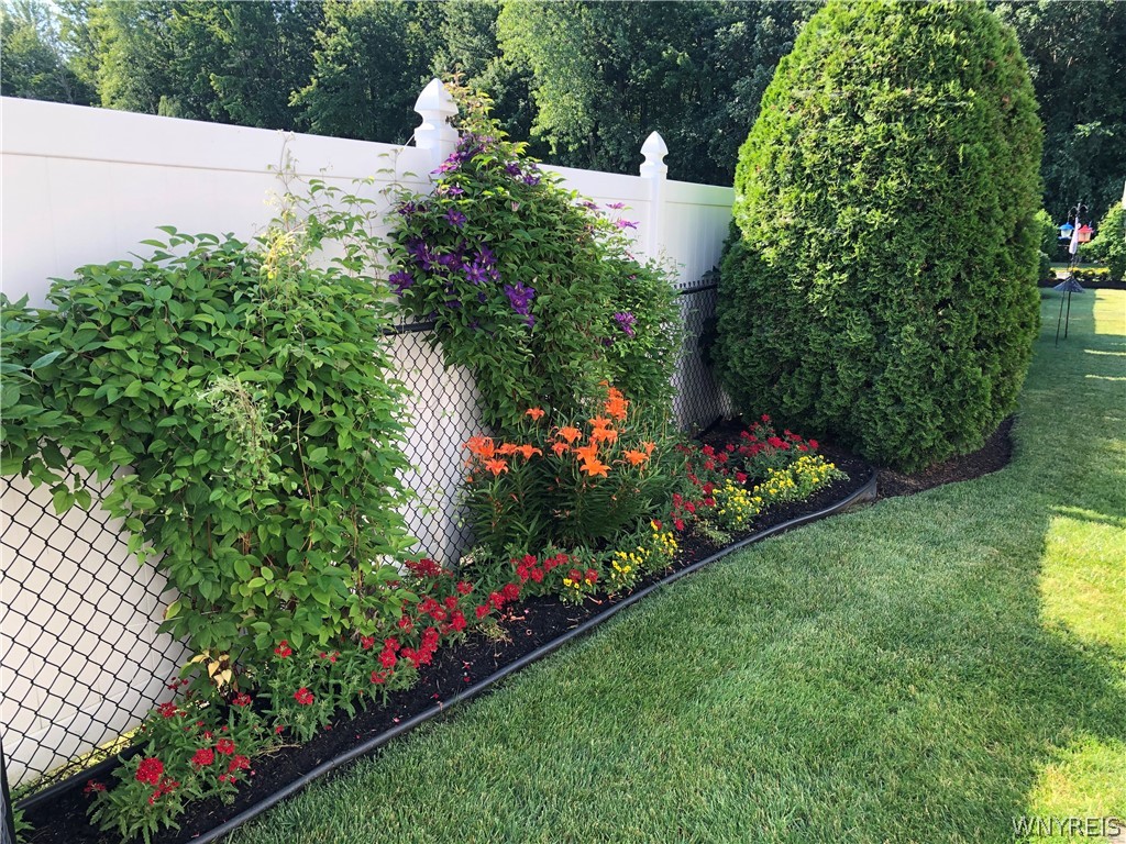 4580 Ridgeview Drive South Pendleton, NY 14120 - Photo 10 of 49