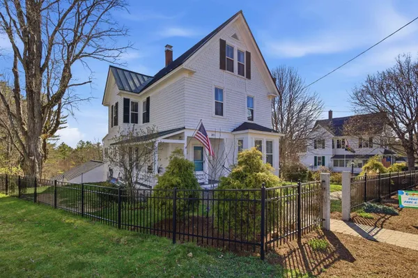 $675,000 | 285 Pleasant Street, Concord, NH 03301