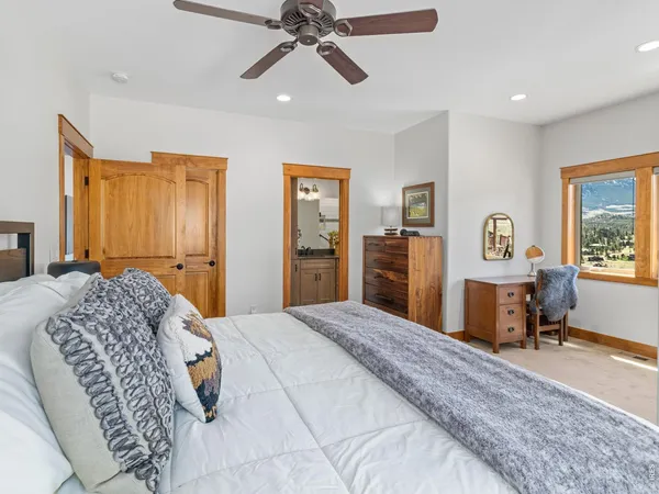 $1,150,000 | 225 Curry Drive, Estes Park, CO 80517