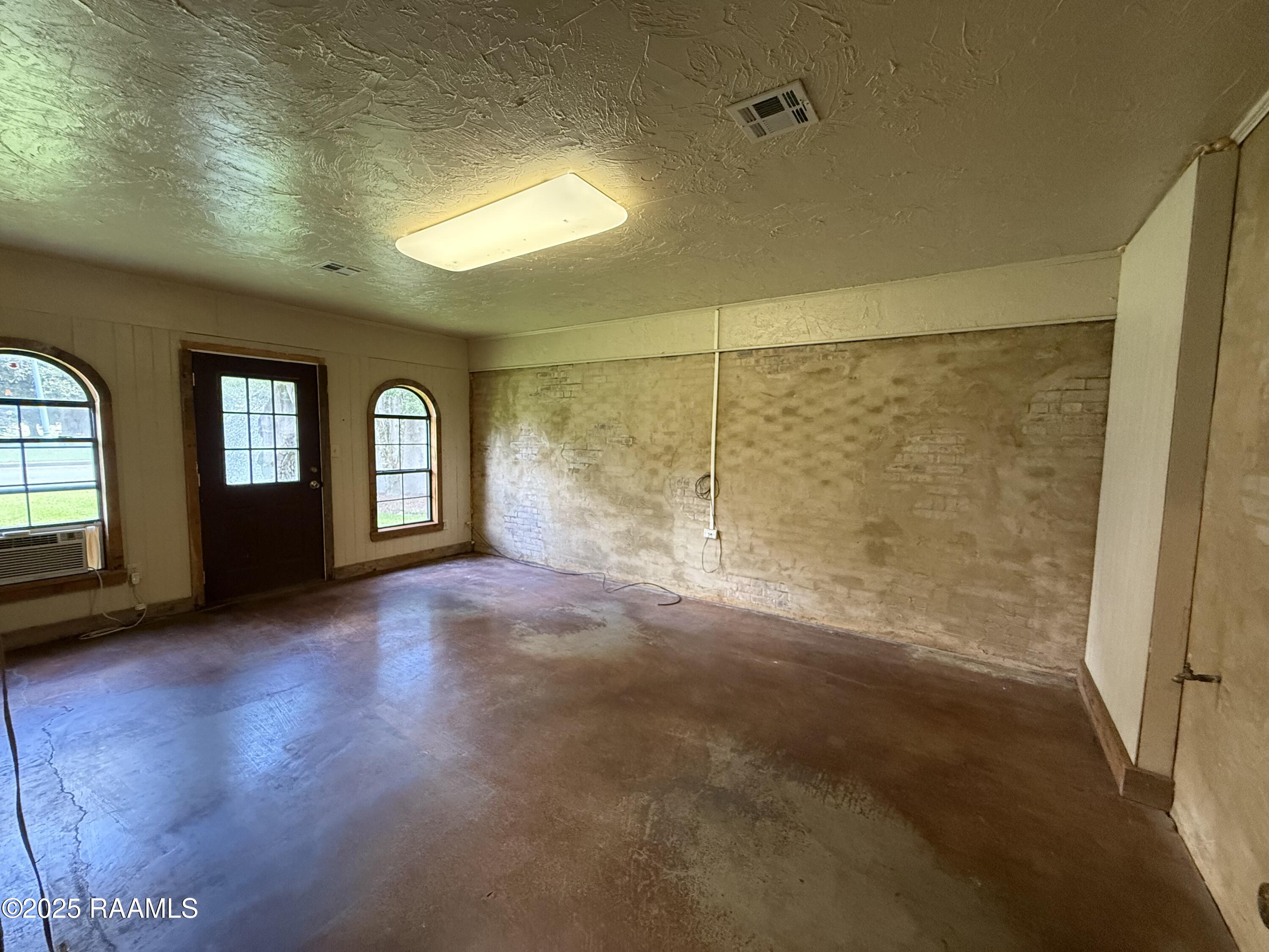 417 East Broussard Road Lafayette, LA 70503 - Photo 7 of 10 Flex Space