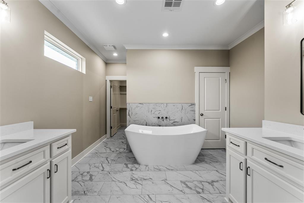 619 Walnut Street Iowa, LA 70647 - Photo 12 of 24 Gallery Image 12