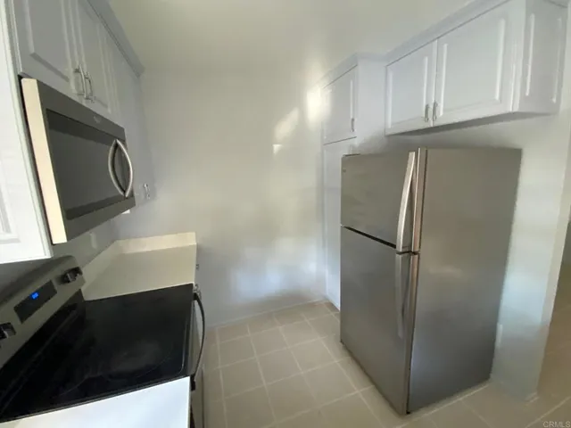 $2,900 | 267 Parkside, Escondido, CA 92026