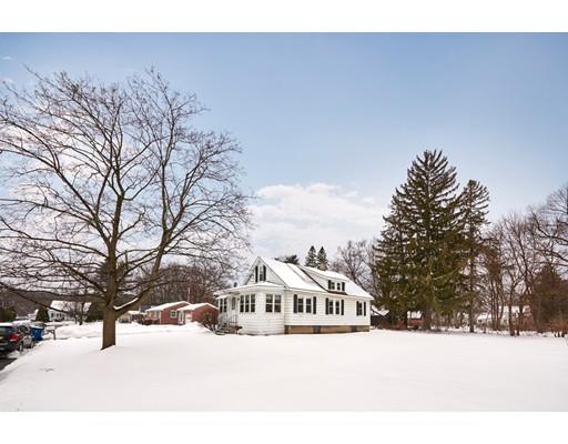 17 Kent Street West Springfield, MA 01089 - Photo 3 of 29