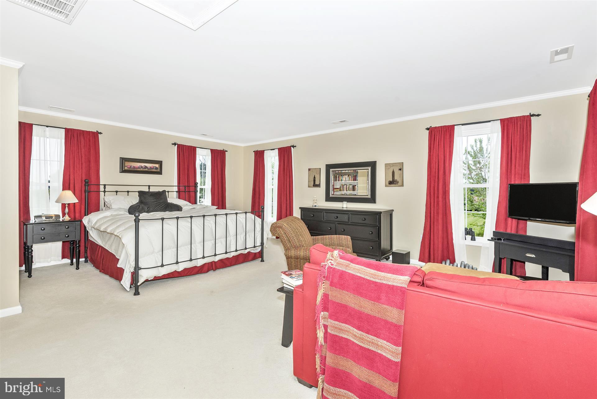 4316 Deer Spring Road Middletown, MD 21769 - Photo 25 of 61 Owners suite