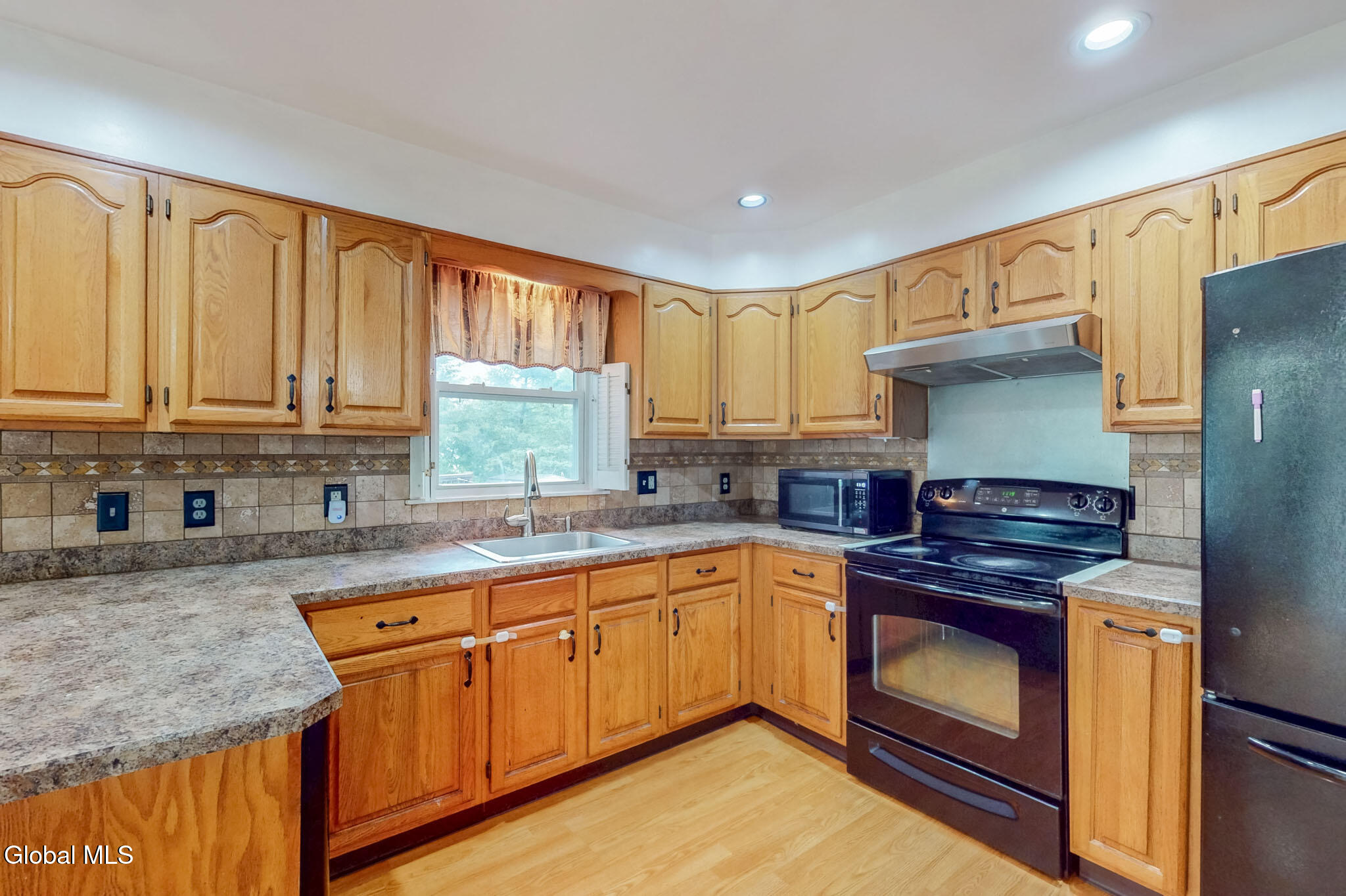 1069 Watervliet Shaker Road Albany, NY 12205 - Photo 12 of 48 NON LOGO-11
