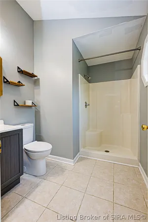 $349,900 | 17541 Highway 31 South, Henryville, IN 47126