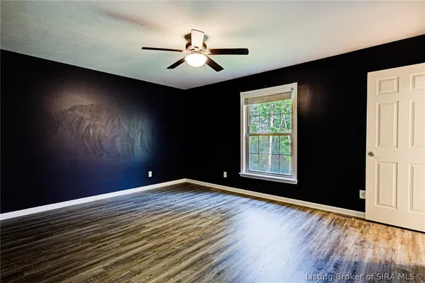 $349,900 | 17541 Highway 31 South, Henryville, IN 47126