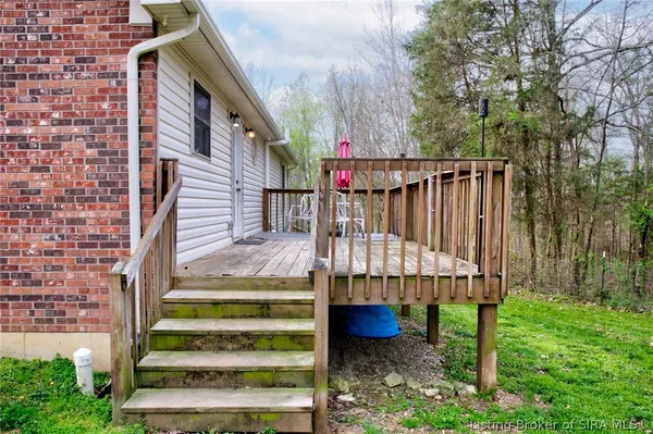 $349,900 | 17541 Highway 31 South, Henryville, IN 47126