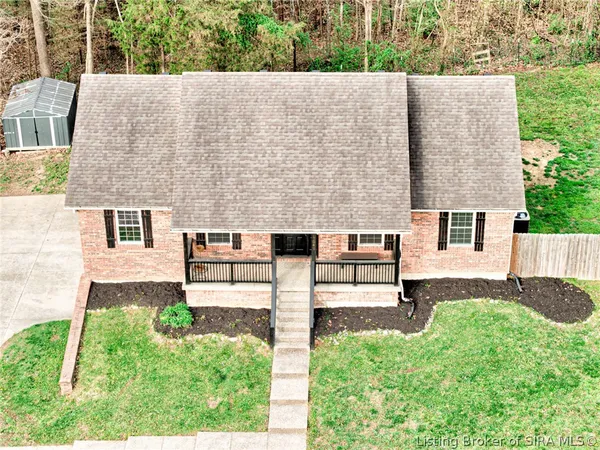 $349,900 | 17541 Highway 31 South, Henryville, IN 47126