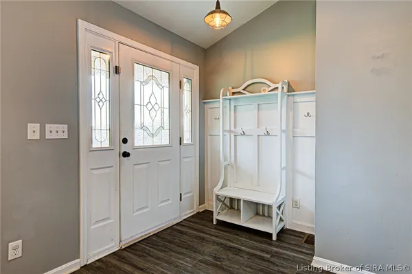 $349,900 | 17541 Highway 31 South, Henryville, IN 47126