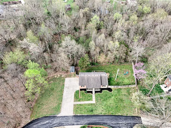 $349,900 | 17541 Highway 31 South, Henryville, IN 47126