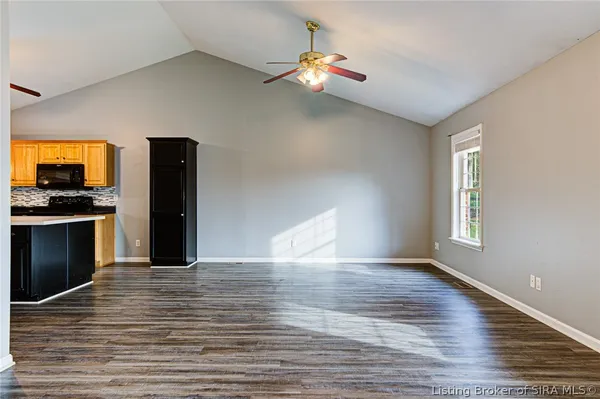 $349,900 | 17541 Highway 31 South, Henryville, IN 47126