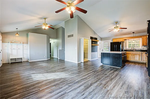 $349,900 | 17541 Highway 31 South, Henryville, IN 47126