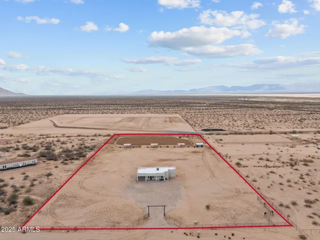 $910,000 | 49102 North 530th Drive, Aguila, AZ 85320