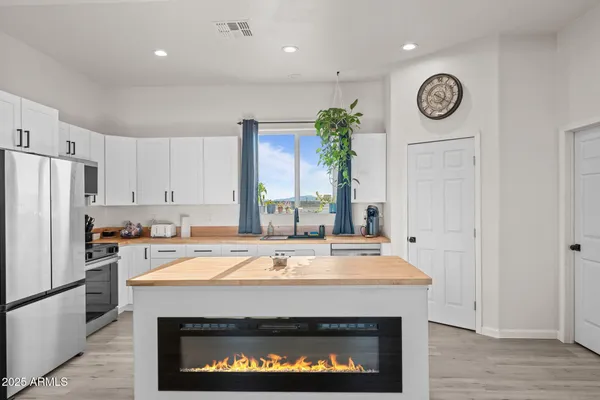 $899,000 | 49102 North 530th Drive, Aguila, AZ 85320