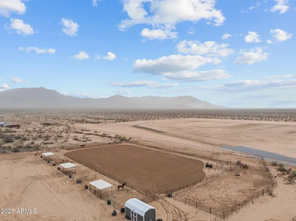 $899,000 | 49102 North 530th Drive, Aguila, AZ 85320