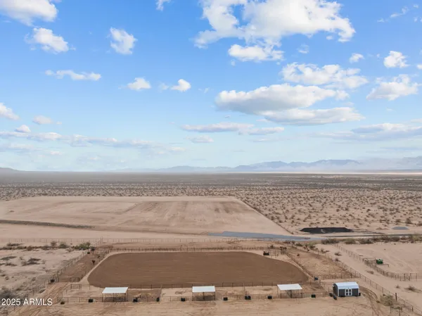 $899,000 | 49102 North 530th Drive, Aguila, AZ 85320