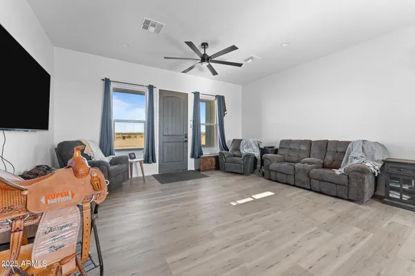 $899,000 | 49102 North 530th Drive, Aguila, AZ 85320