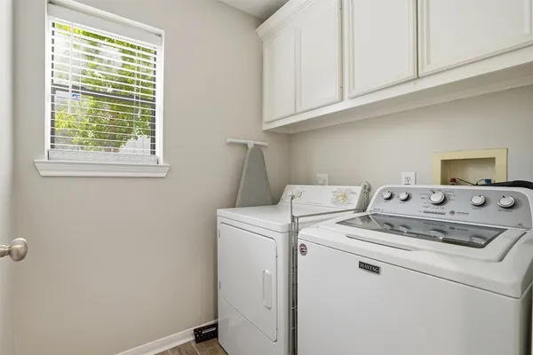 $339,000 | 2725 La Branch Street, Houston, TX 77004