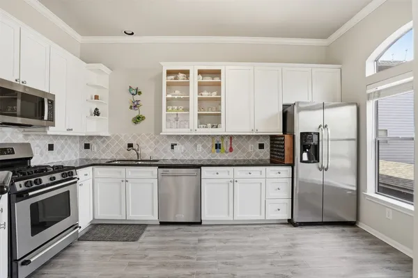 $339,000 | 2725 La Branch Street, Houston, TX 77004