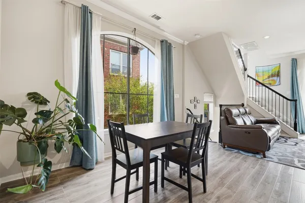 $339,000 | 2725 La Branch Street, Houston, TX 77004